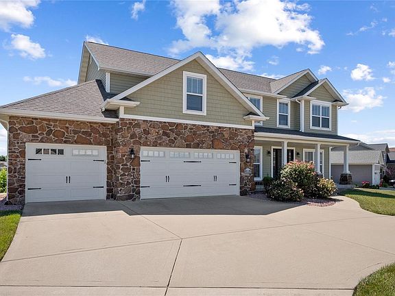 2nd image of 1335 Arbor Green Trl