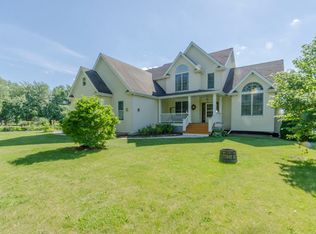 21 Settlers Ln, Oswego, IL 60543