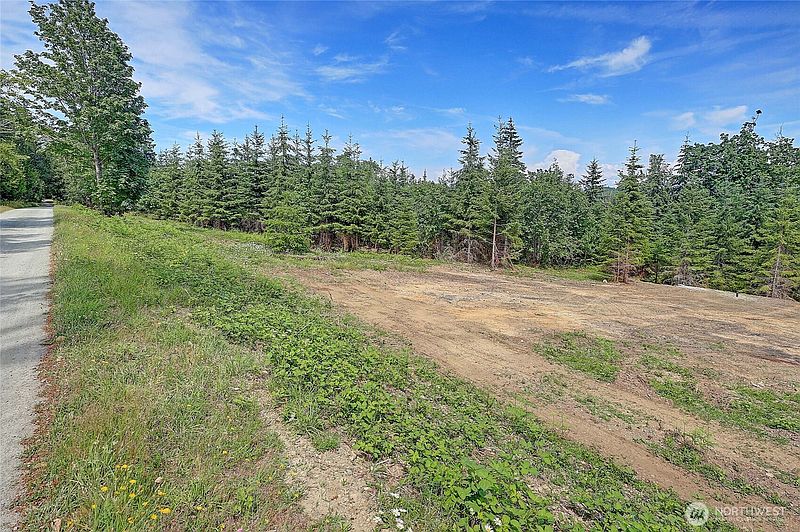 2nd image of 1 J Triangle Cove Lane