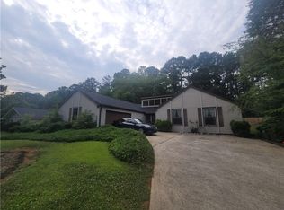 4816 Fieldgreen Dr, Stone Mountain, GA 30088