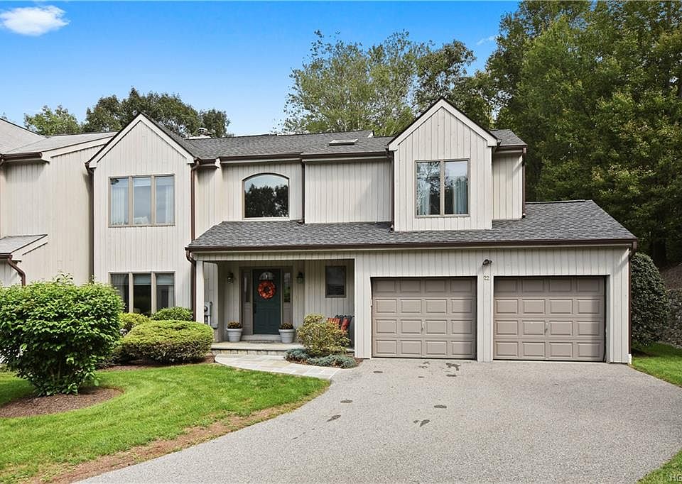 1st image of 22 Redwood Dr