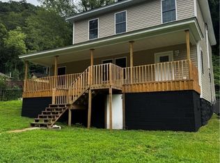 123 Sleepy Hollow Rd, Amherstdale, WV 25607
