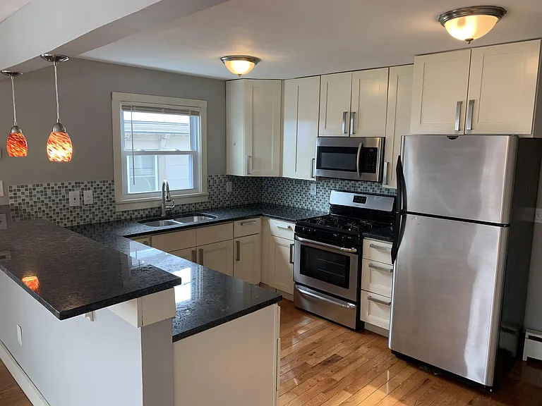 3312 Pleasant Ave #4 — Photo 4