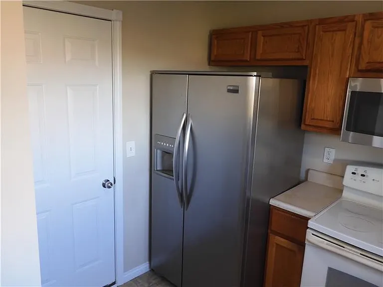 1201 Catletts Ct — Photo 7