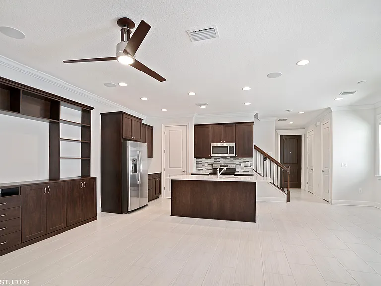 2601 W Horatio St #3 — Photo 3