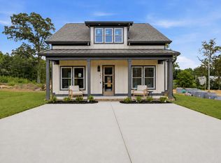 342 Thomas Rd, Fort Oglethorpe, GA 30742