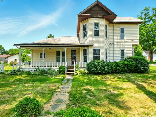 87 S Preston St, Centerburg, OH 43011
