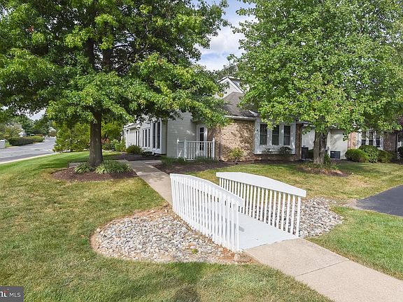 2nd image of 4 Standiford Ct #177