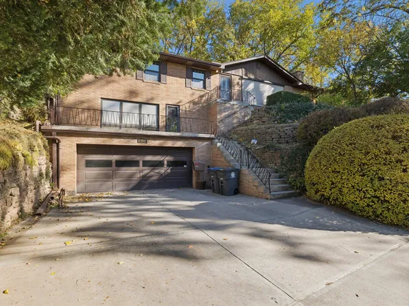 803 Oak Park Rd, Council Bluffs, IA 51503