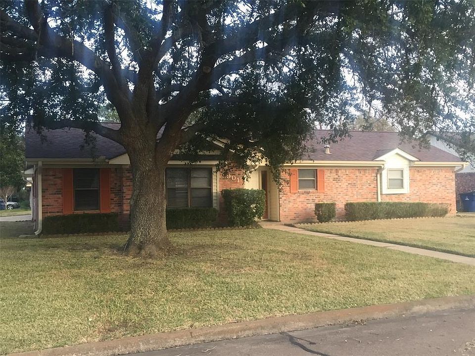 1st image of 1901 Tracy Lynn Ln