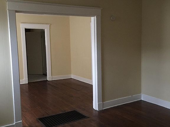 3rd image of 3549 Douglass Ave