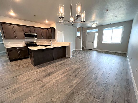 2nd image of 2535 Brodie Ln