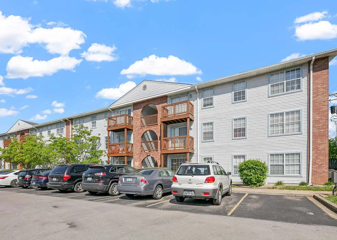 3 bed, 1025 sqft, $1,650 — Photo 1