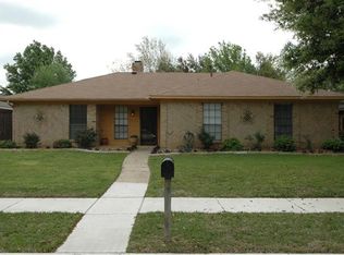 1421 Wood Creek Dr, Flower Mound, TX 75028
