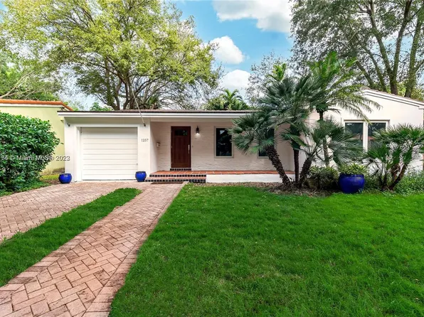 1257 La Mancha Ave, Coral Gables, FL 33134
