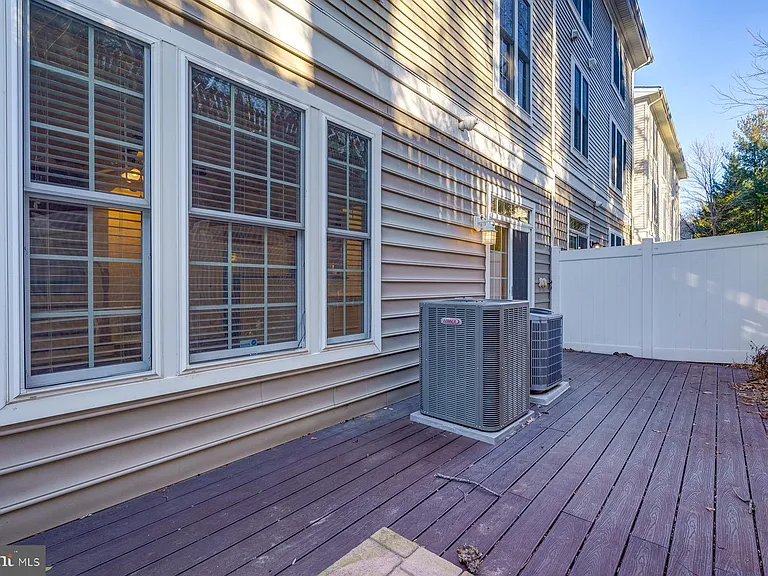 7119 Mason Grove Ct #7 — Photo 50