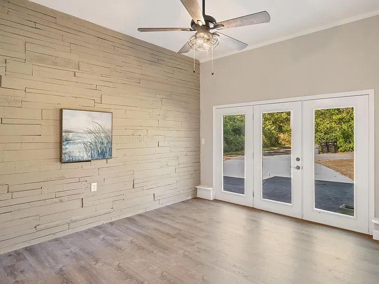 7925 Westland Dr — Photo 25