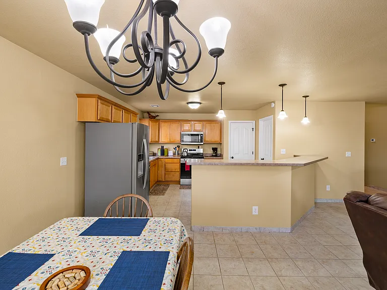 1303 Fountain Loop — Photo 6