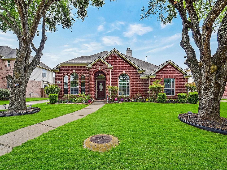 1st image of 22015 Skyridge Lane