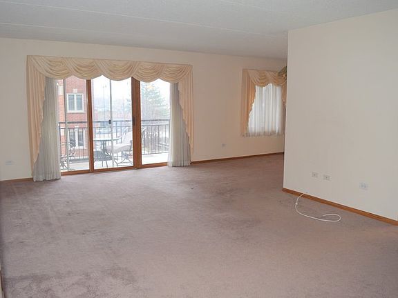 2nd image of 5005 Warren St Unit 2-303
