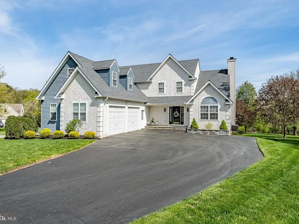 48 Lee Rd, Audubon, PA 19403