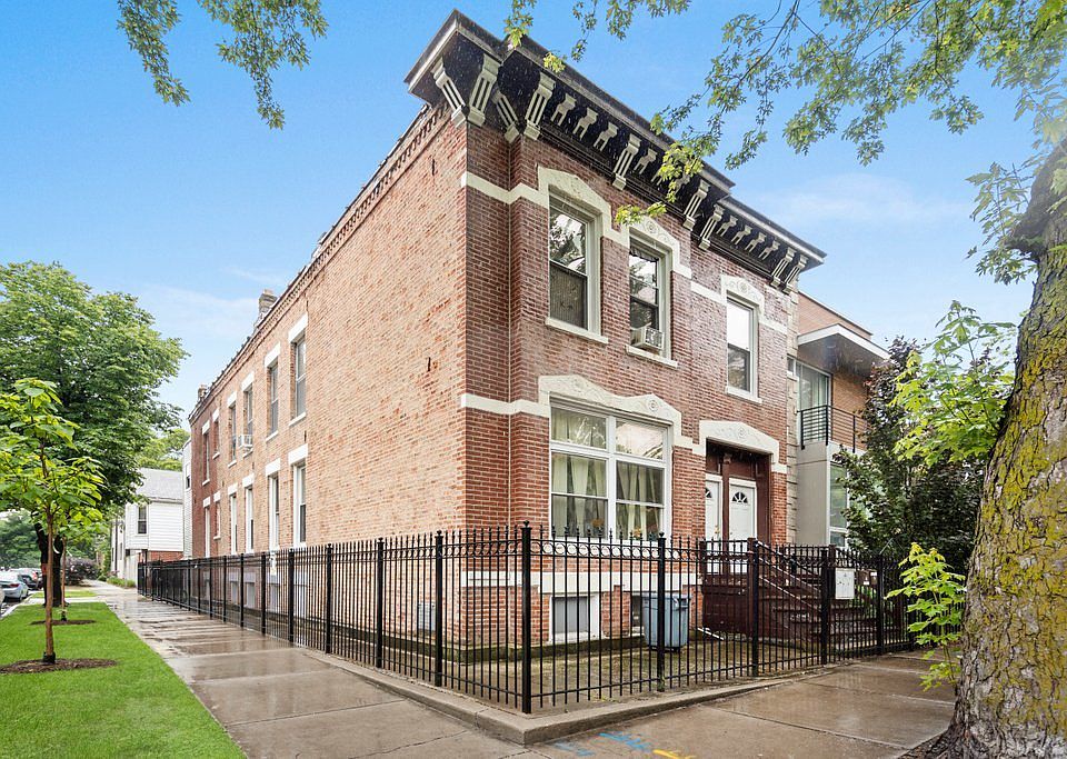 1st image of 648 N Paulina St