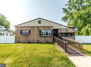 428 Chester Ave, Bellmawr, NJ 08031