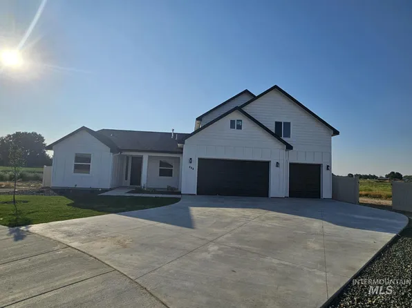 424 October Sky St, New Plymouth, ID 83655