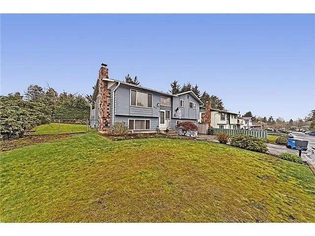 11407 SE 225th St photo 1