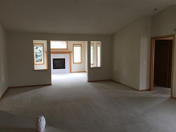 3rd image of 13026 Brookside Ln N