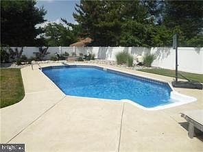 4th image of 1769 Harrison Ct