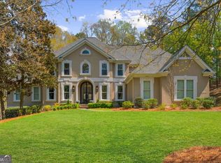 115 Valley Summit Ct, Roswell, GA 30075