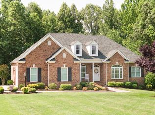 2453 Colby Dr, Forest, VA 24551