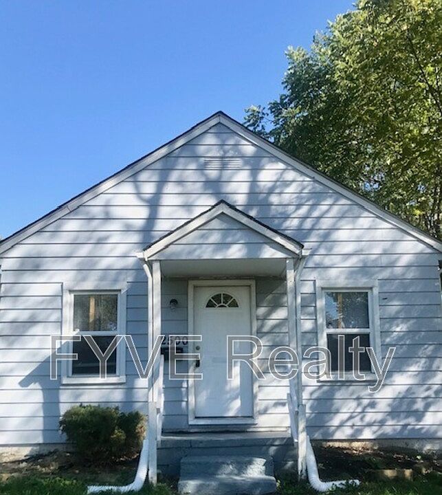 1st image of 2500 Azelda St