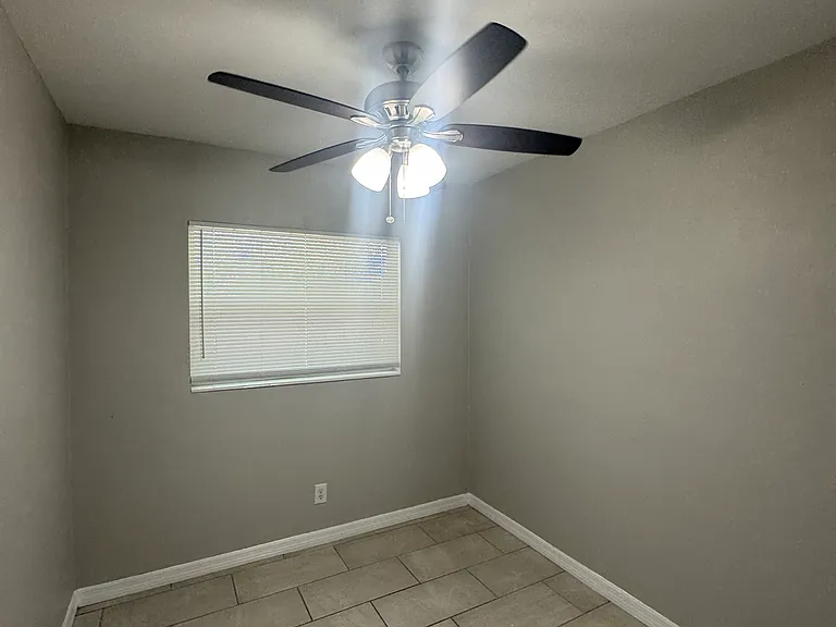 503 Tanglewood Dr — Photo 6