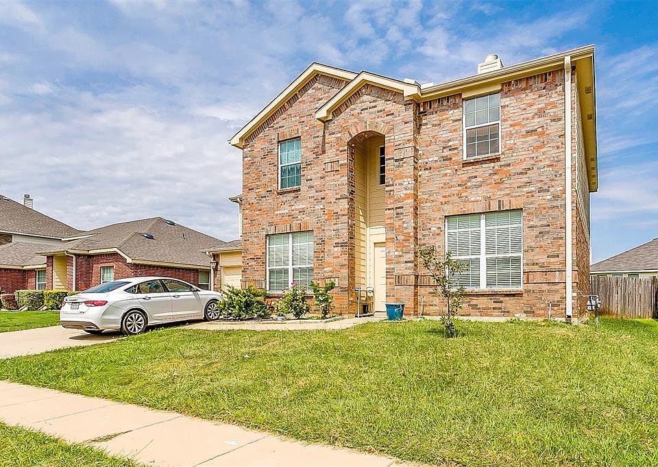 1st image of 428 Roundrock Ln
