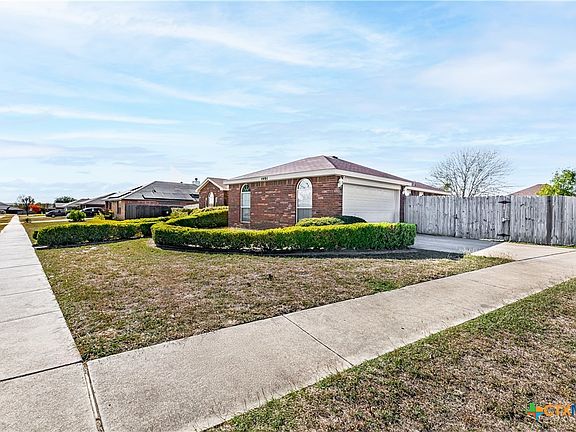 4th image of 4401 Acorn Creek Trl