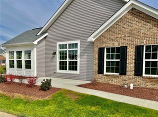 1012 Forest Oaks Dr, Butler, PA 16001