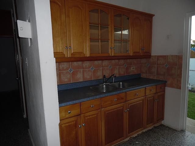 2nd image of 23 Calle B