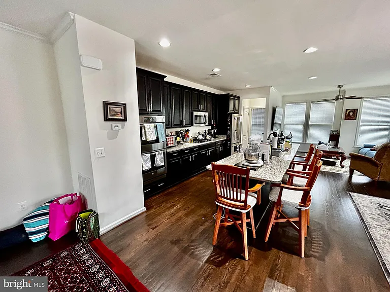 43453 Rickenbacker Sq — Photo 5