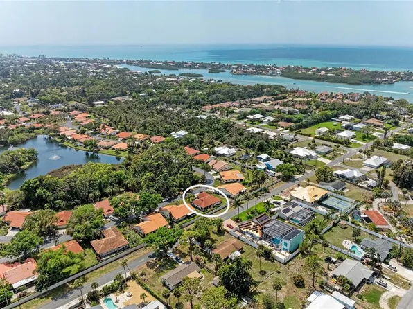 246 Laurel Hollow Dr, Nokomis, FL 34275