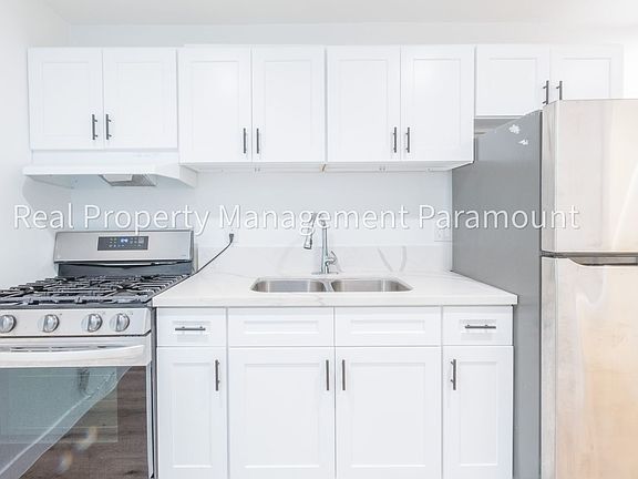 5th image of 919 N Stanley Ave