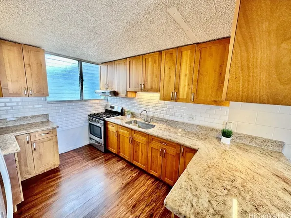 1118 Pua Ln APT 312, Honolulu, HI 96817
