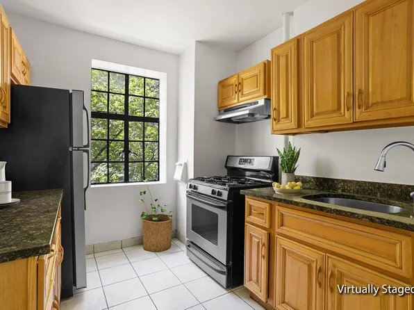 116 Pinehurst Avenue F25 image 3 of 7