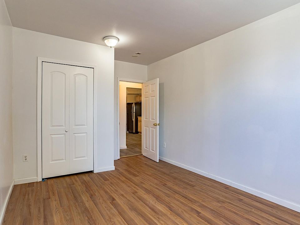 1024 E 219th St Bronx, NY, 10469 Apartments for Rent Zillow