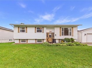 620 Pleasantview St, Moncton, NB E1G2S8