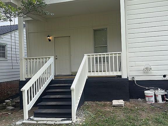 3rd image of 1905 Ivy St
