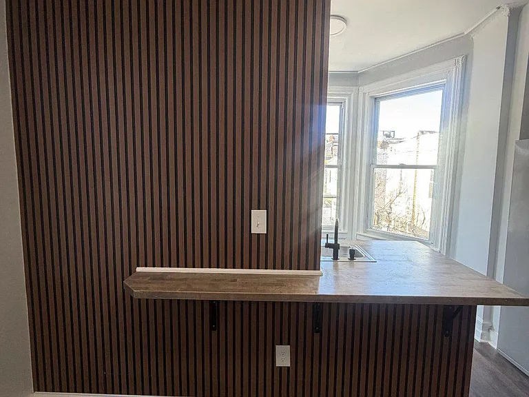 850 N 22nd St #3 — Photo 4