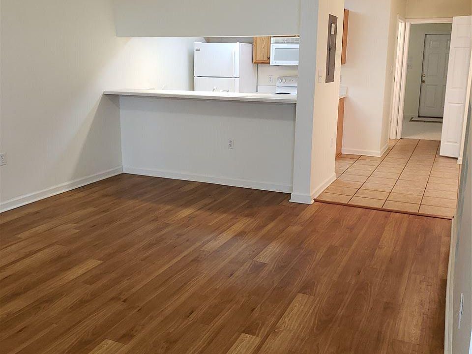 1st image of 2738 W Tharpe St APT 801