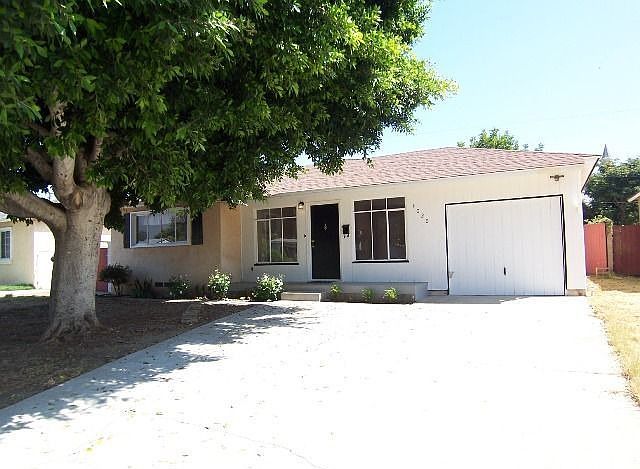 1st image of 4020 N Yaleton Ave
